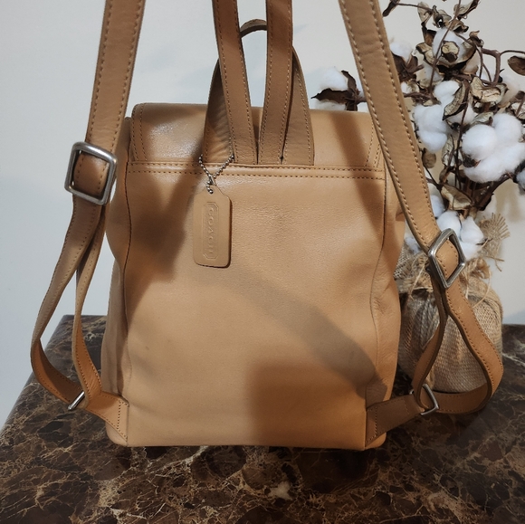 Coach Vintage  Hampton Legacy Leather  Backpack EUC - Picture 14 of 16